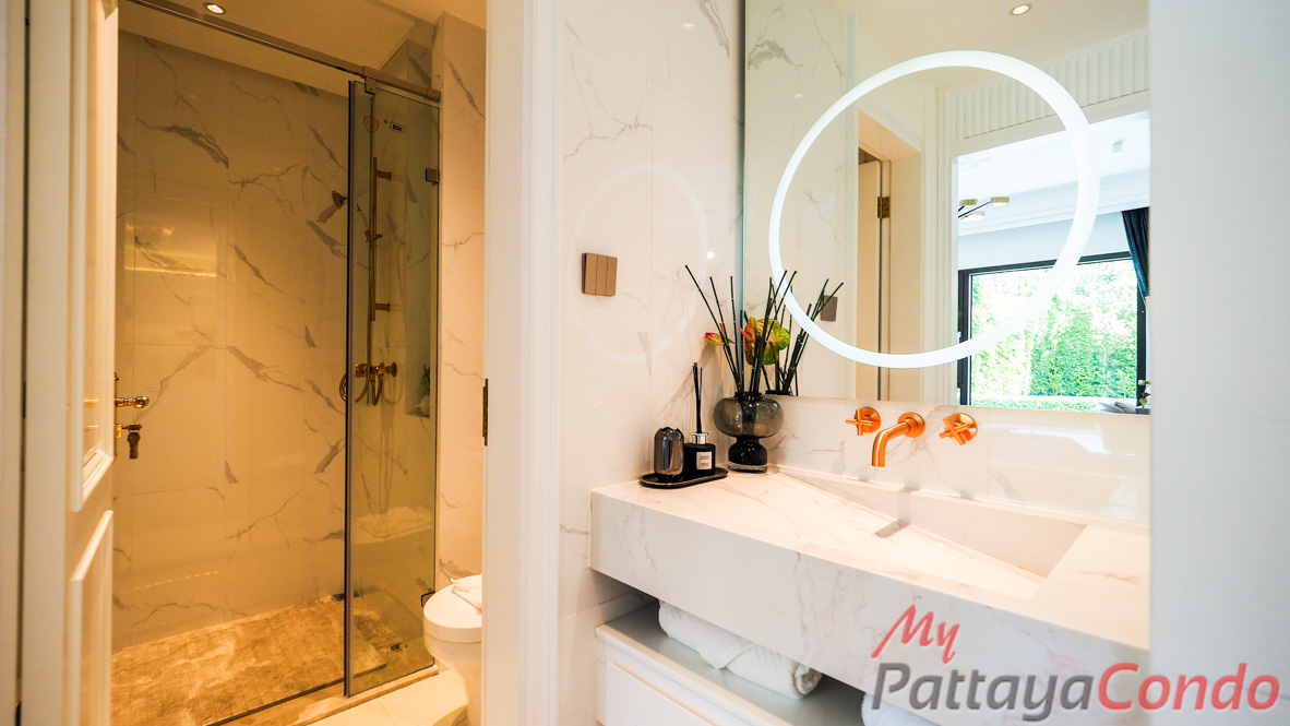 Albar Peninsula Condo Pattaya For Sale - ALBAR01