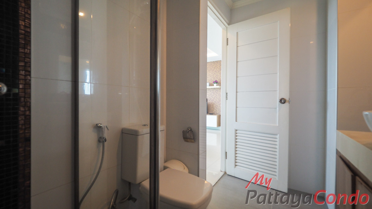 Amazon Residence Pattaya Condo For Sale - AMZ24
