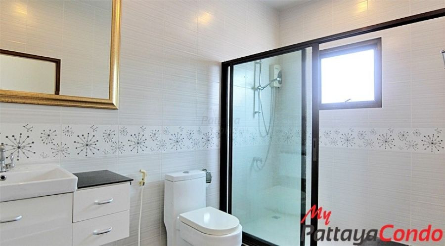 Baan Piam Mongkol Village Huay Yai Pattaya Pool Villa For Sale - HEPMK01