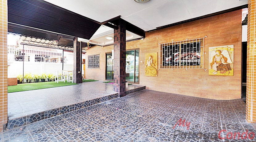 Baan Sang Chai South Pattaya House For Sale - HSBSC01