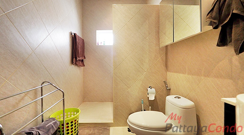 Beverly Hills Village Pattaya Townhouse For Sale - HP0006