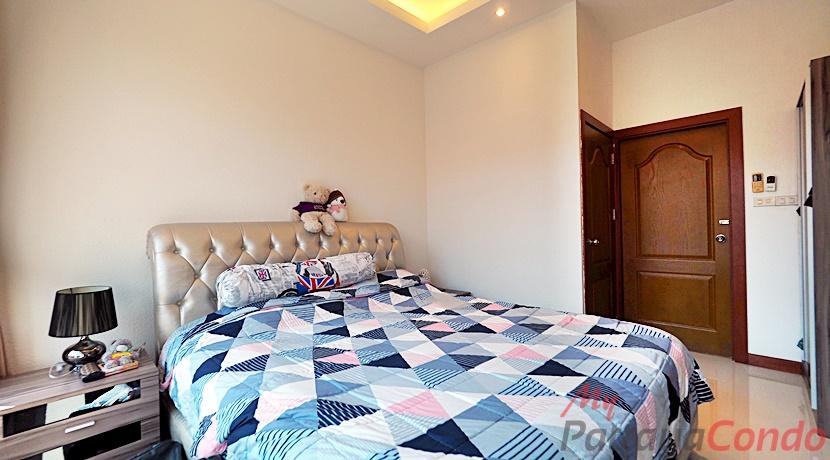 Beverly Hills Village Pattaya Townhouse For Sale - HP0006-20