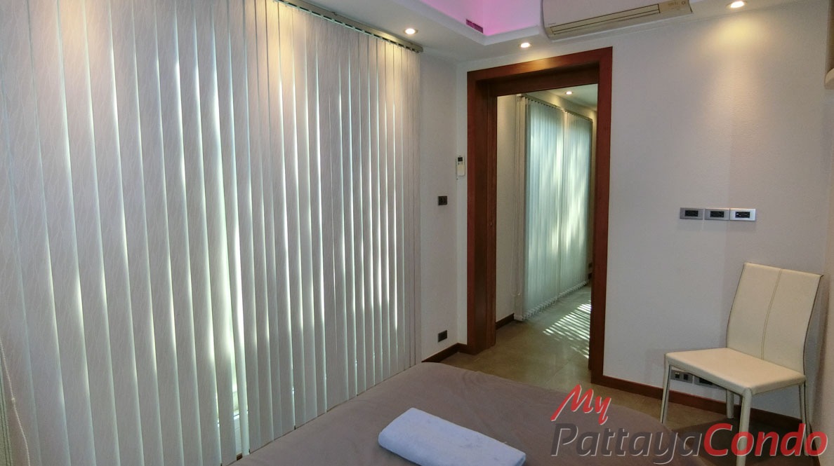 Boutique Garden Pool Villas Jomtien House For Sale - HJCTD02