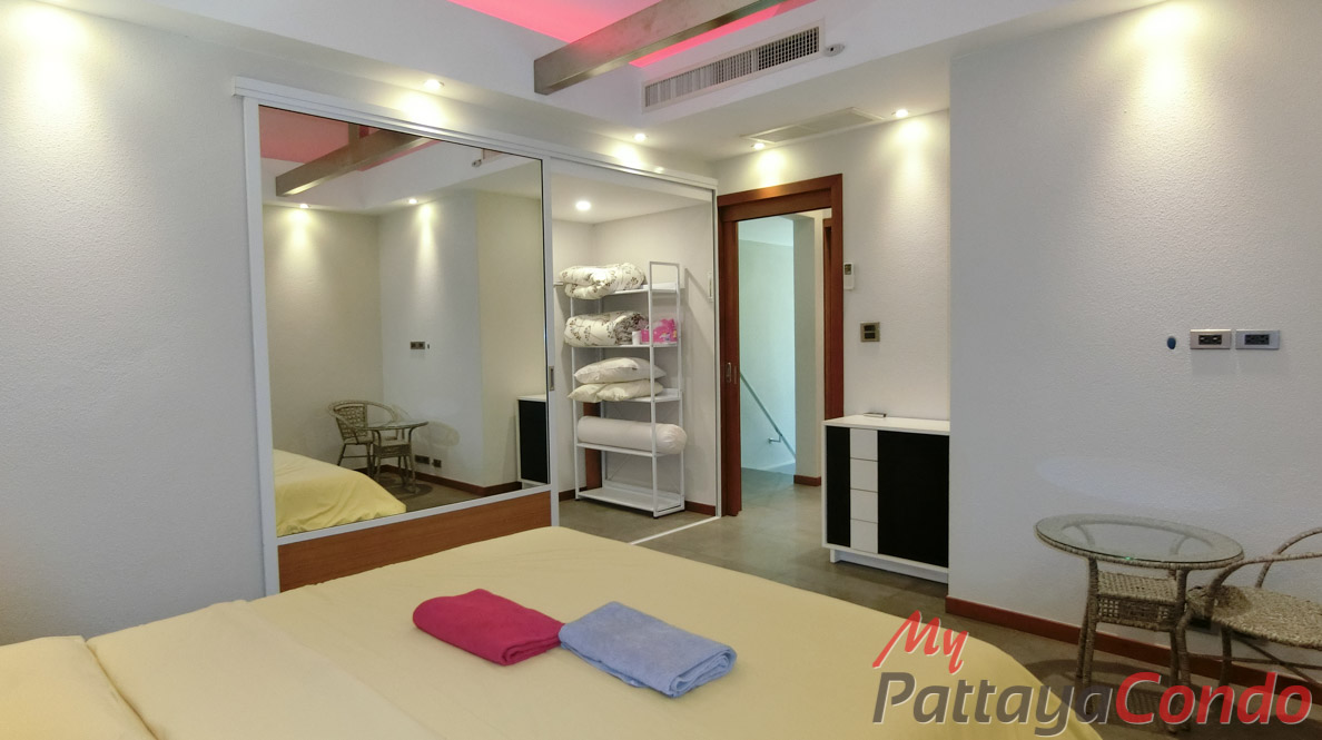 Boutique Garden Pool Villas Jomtien House For Sale - HJCTD02-23