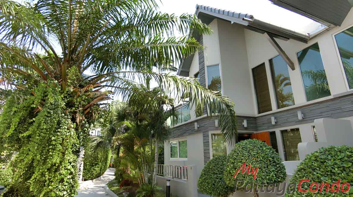 Boutique Garden Pool Villas Jomtien House For Sale - HJCTD02-0