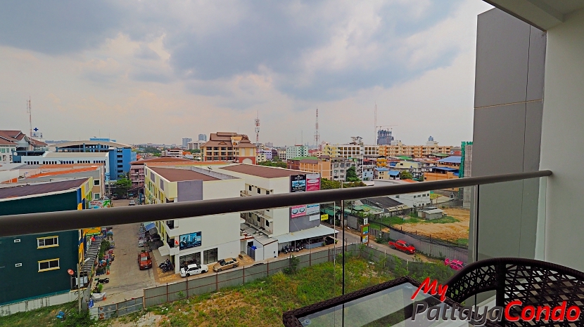 Centara Avenue Residence and Suites