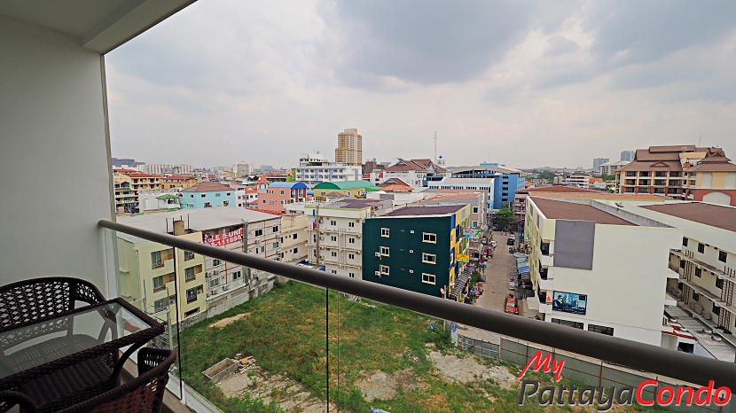 Centara Avenue Residence and Suites