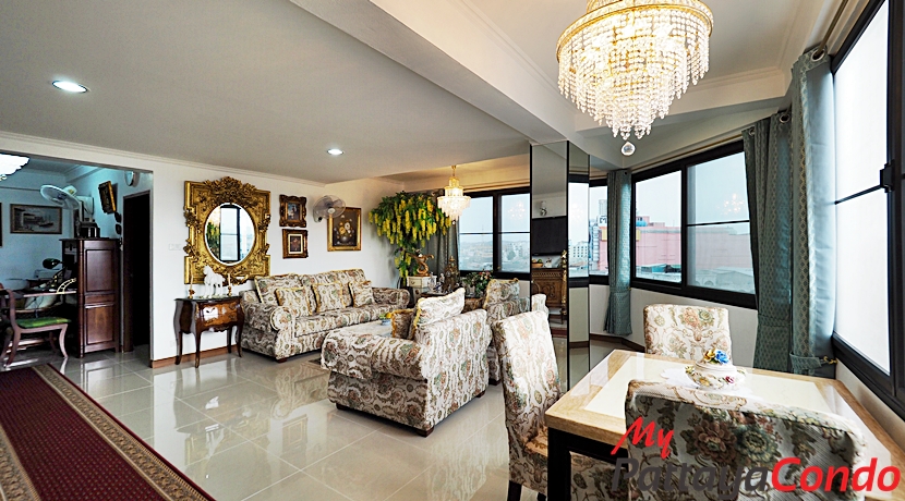Center Condotel Pattaya Condo For Sale - CTRC01