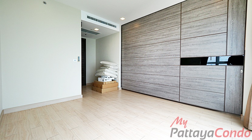 Cetus Beachfront Condo Pattaya For Sale - CETUS09
