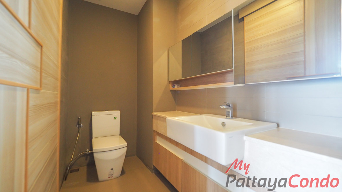 Cetus Beachfront Condo Pattaya For Sale - CETUS14