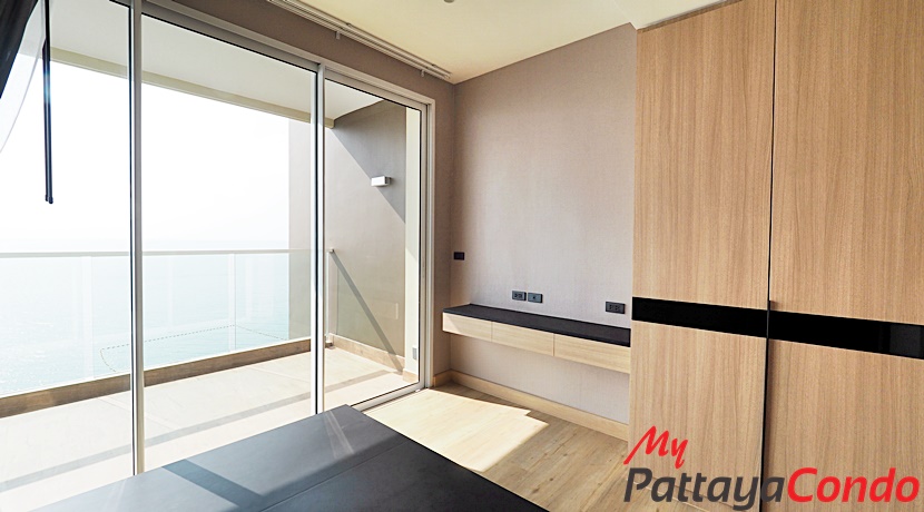 Cetus Beachfront Condo Pattaya For Sale - CETUS04