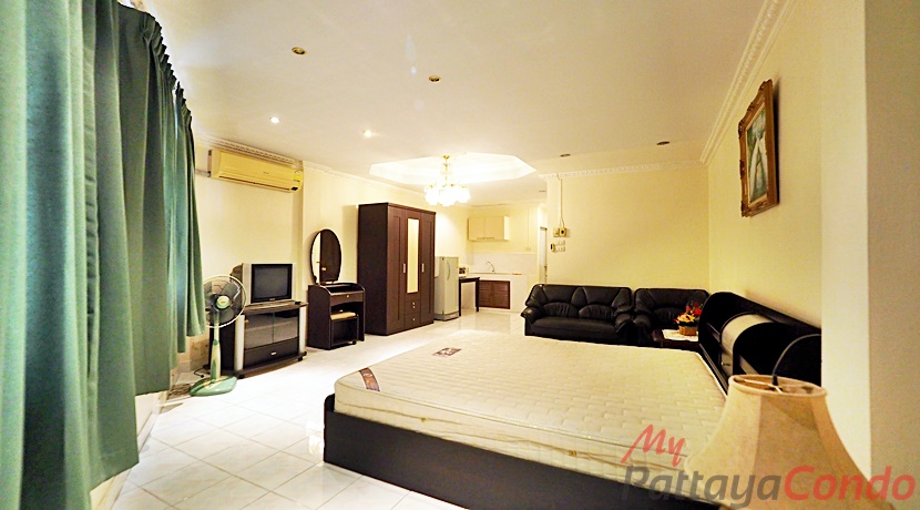 Commercial Shophouse For Sale Central Pattaya - CCP0001