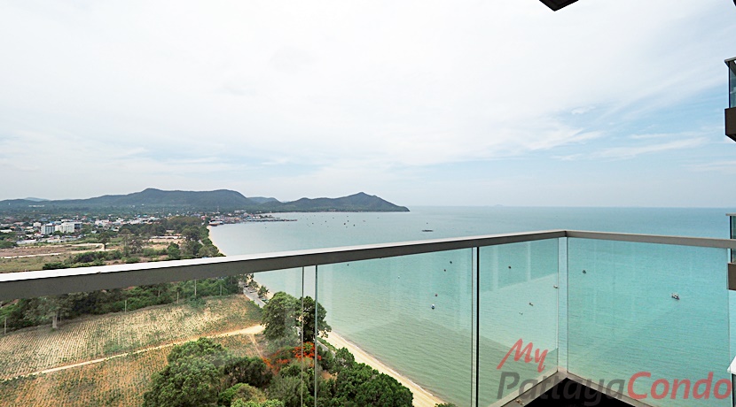 Delmare Bangsaray Beachfront