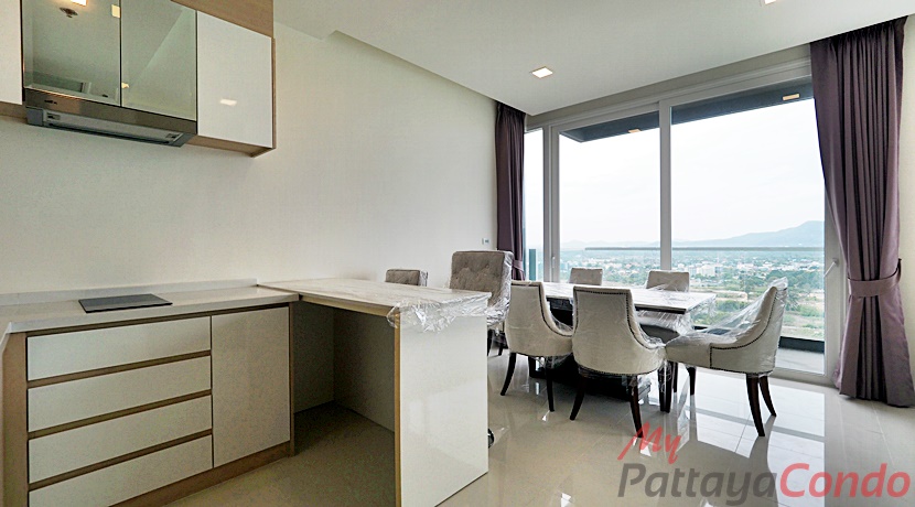Delmare Bangsaray Beachfront