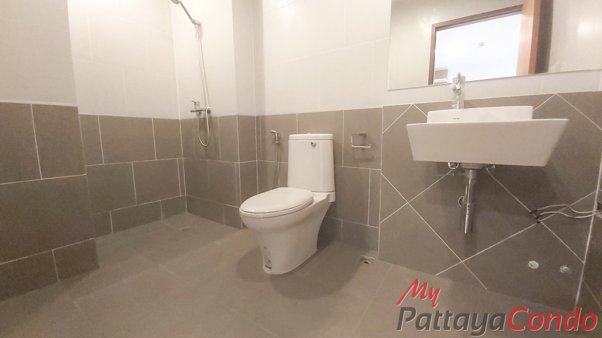Diamond Suites Resort Pattaya Condo For Sale - DS13