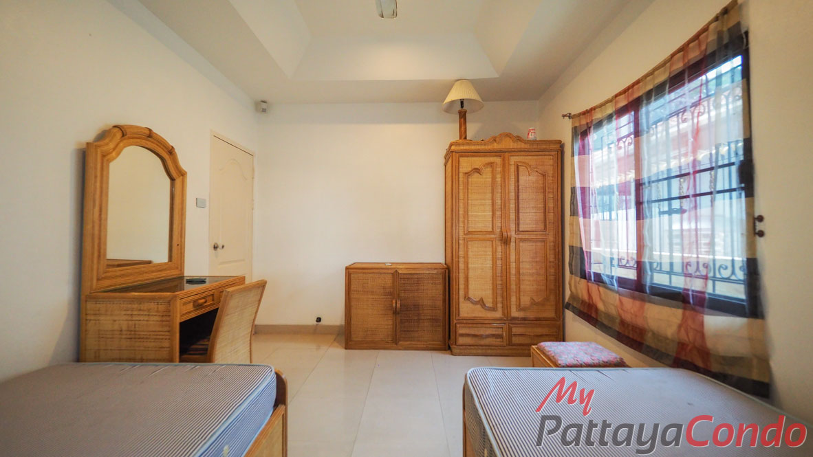 Ekmongkol Village 1 Pattaya For Sale - HEEMK01
