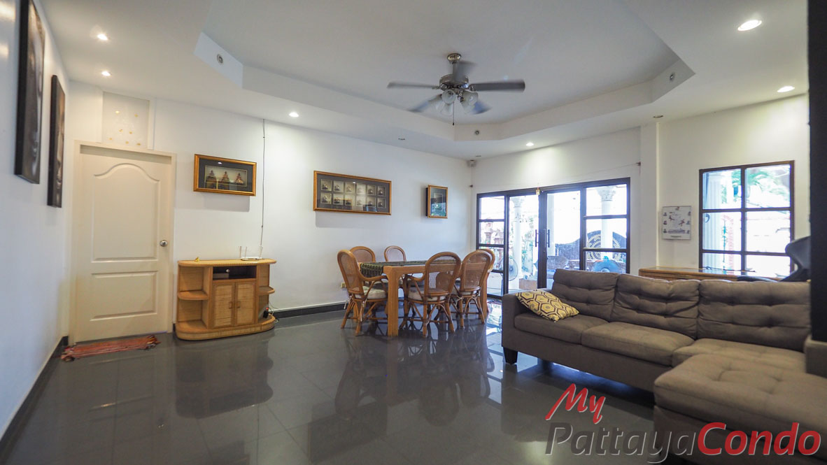 Ekmongkol Village 1 Pattaya For Sale - HEEMK01-10