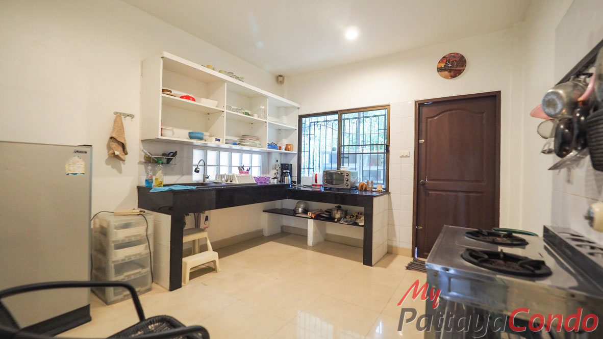 Ekmongkol Village 1 Pattaya For Sale - HEEMK01-15