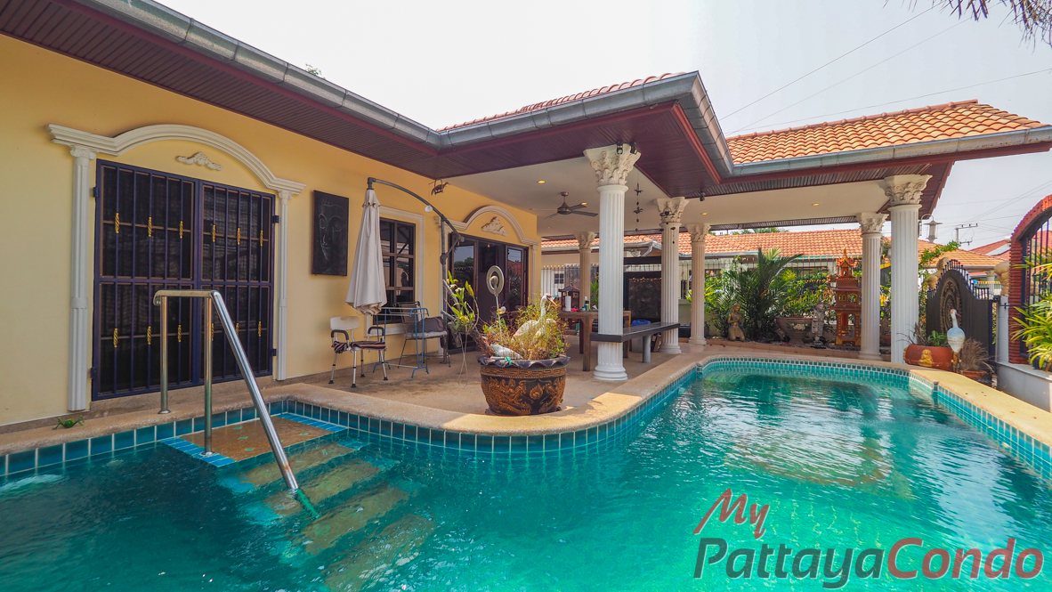 Ekmongkol Village 1 Pattaya For Sale - HEEMK01
