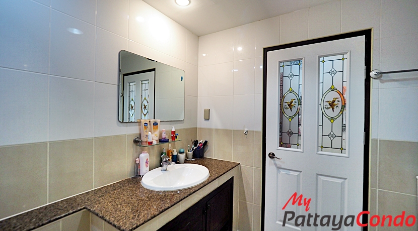 Emerald Palace Condominium Pattaya For Sale - EMP01