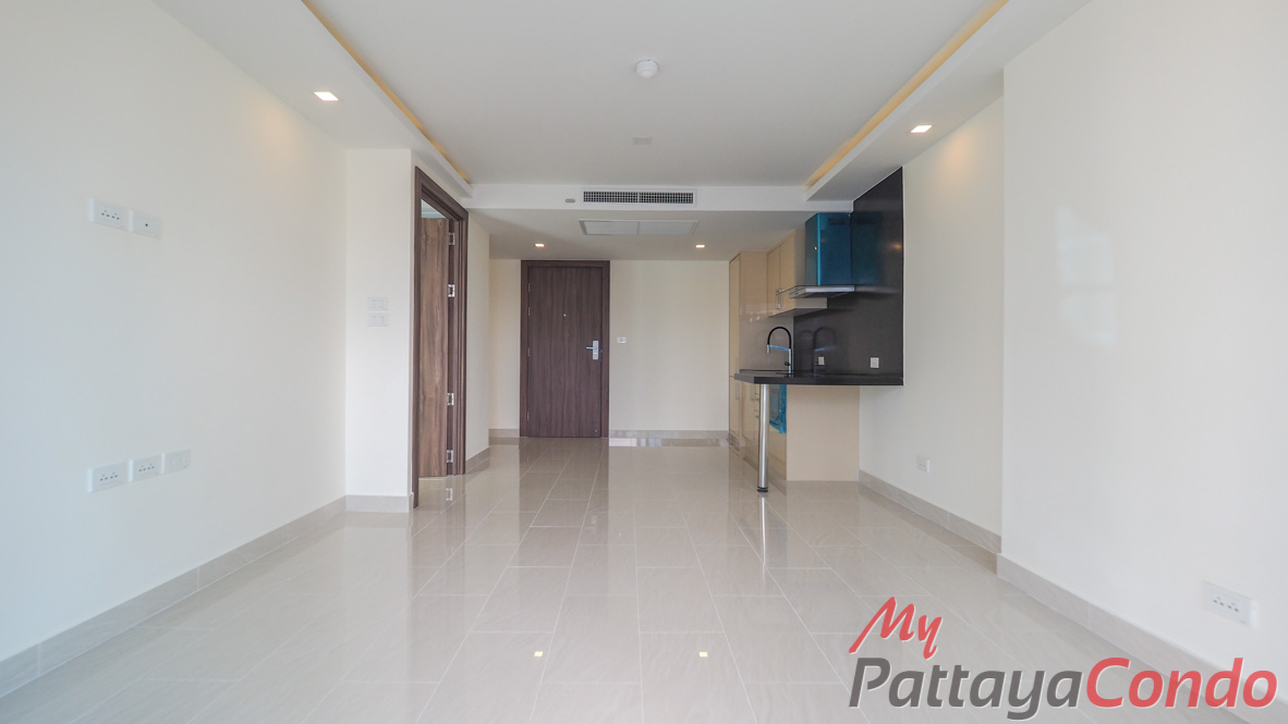 Grand Avenue Residence Pattaya Condo For Sale - GRAND156