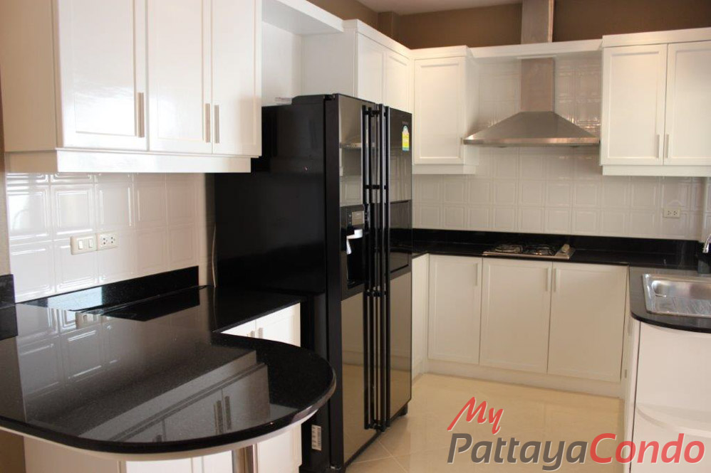 Green Field Villas 3 East Pattaya House For Sale - HEGF302