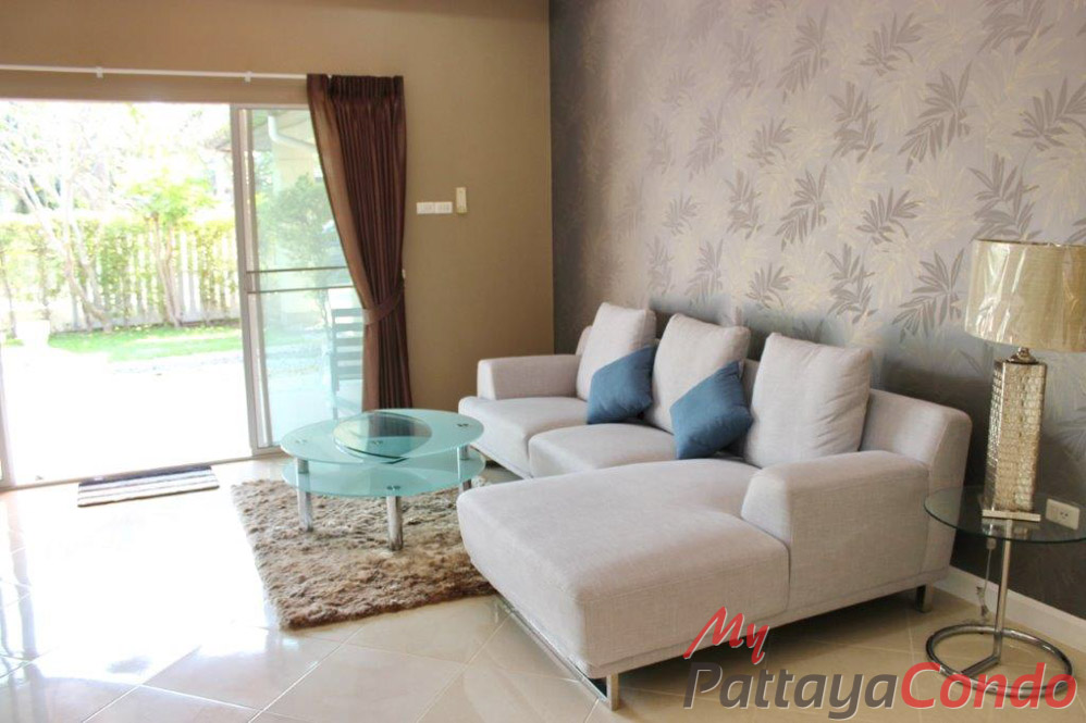 Green Field Villas 3 East Pattaya House For Sale - HEGF302-11
