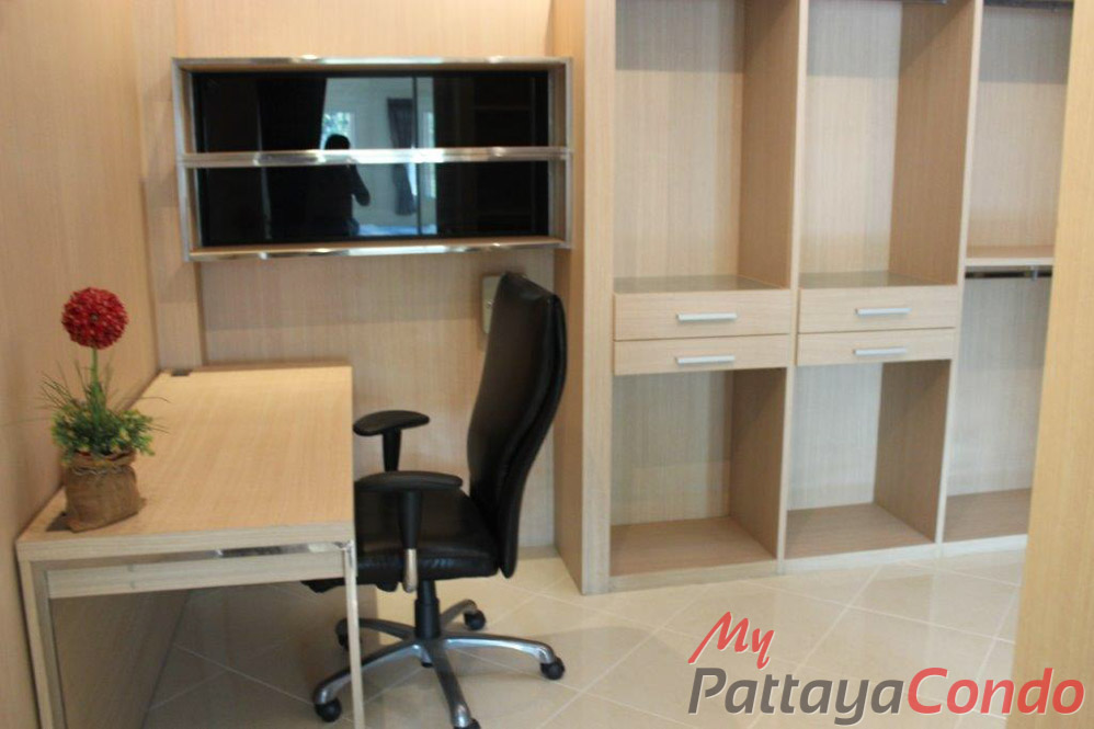 Green Field Villas 3 East Pattaya House For Sale - HEGF302-18