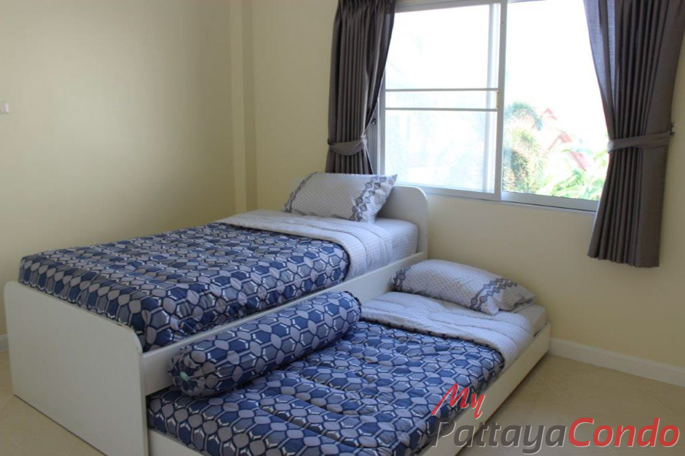 Green Field Villas 3 East Pattaya House For Sale - HEGF302