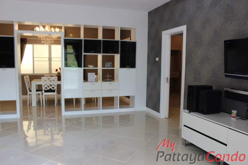 Green Field Villas 3 East Pattaya House For Sale - HEGF302