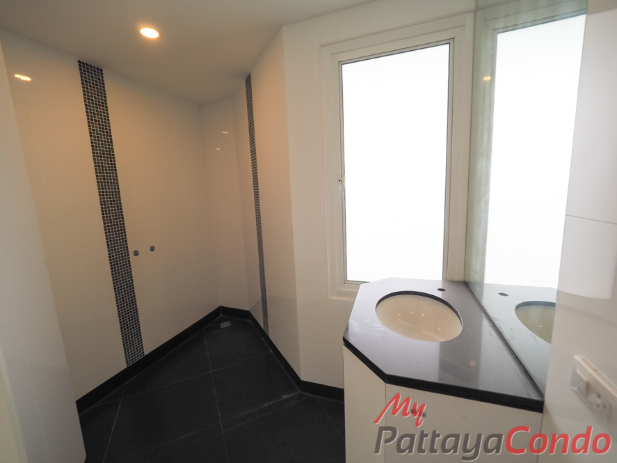Jada Beach Residence Pattaya For Sale - JDB02
