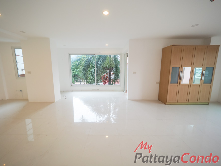 Jada Beach Residence Pattaya For Sale - JDB01