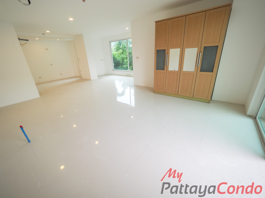 Jada Beach Residence Pattaya For Sale - JDB01