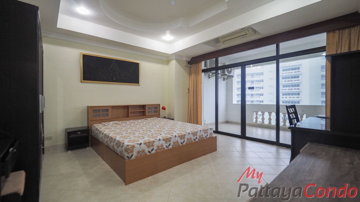 Jomtien Complex Condotel Pattaya For Sale - JTC07