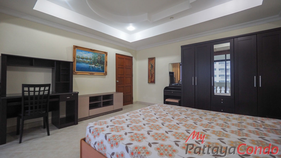Jomtien Complex Condotel Pattaya For Sale - JTC07