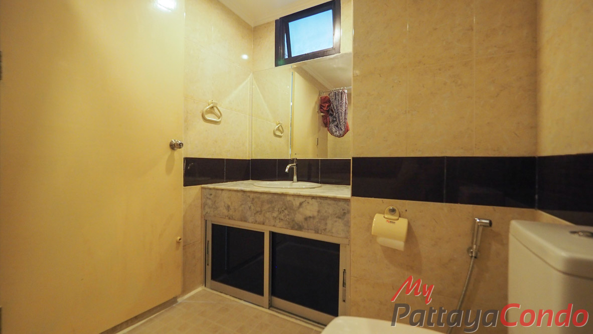 Jomtien Complex Condotel Pattaya For Sale - JTC07