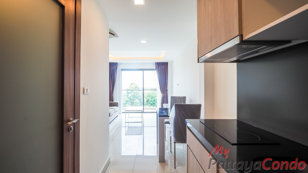 Laguna Beach Resort 2 Jomtien Pattaya Condo For Sale - LBR2J12