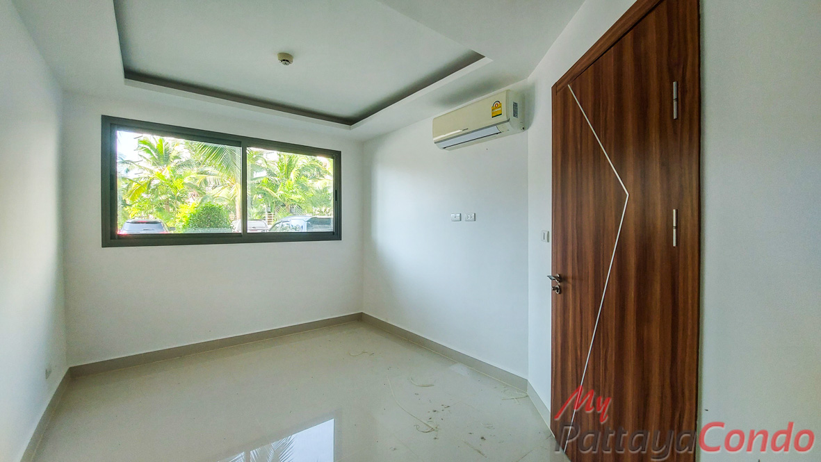 Laguna Beach Resort 3 The Maldives Pattaya Condo For Sale - LBR3M33