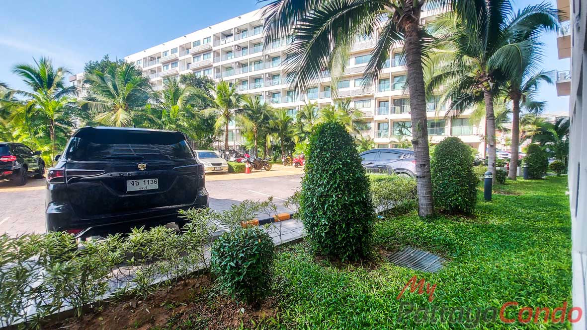 Laguna Beach Resort 3 The Maldives Pattaya Condo For Sale - LBR3M33