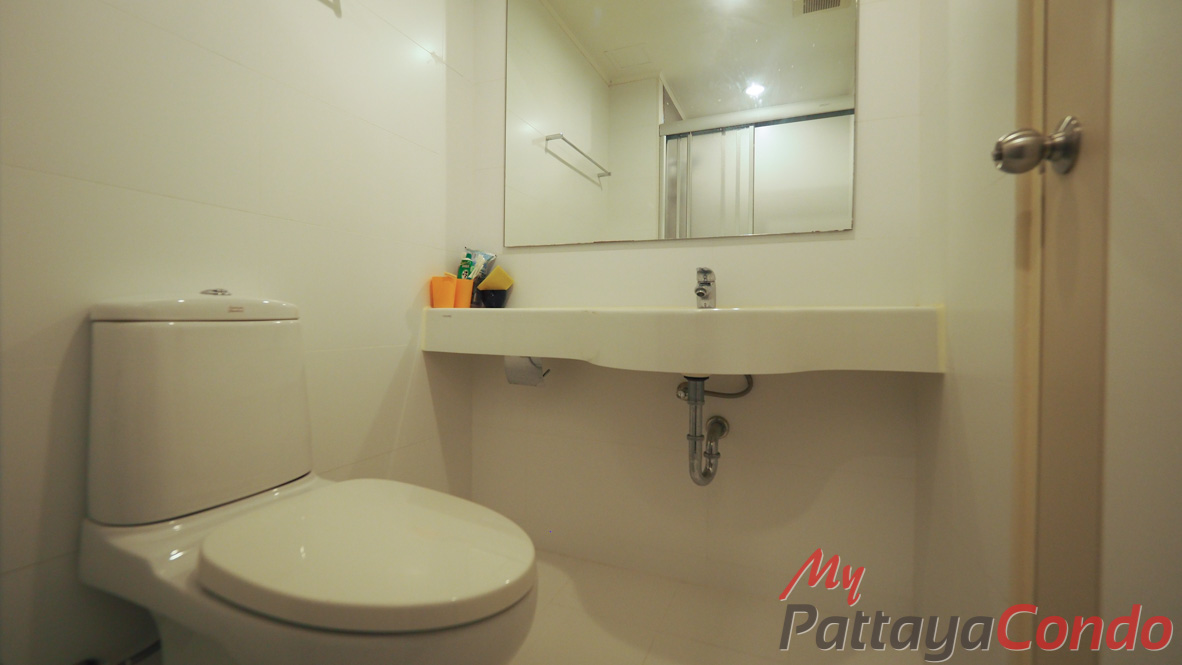 Lumpini Park Beach Jomtien Condo For Sale - LPN18