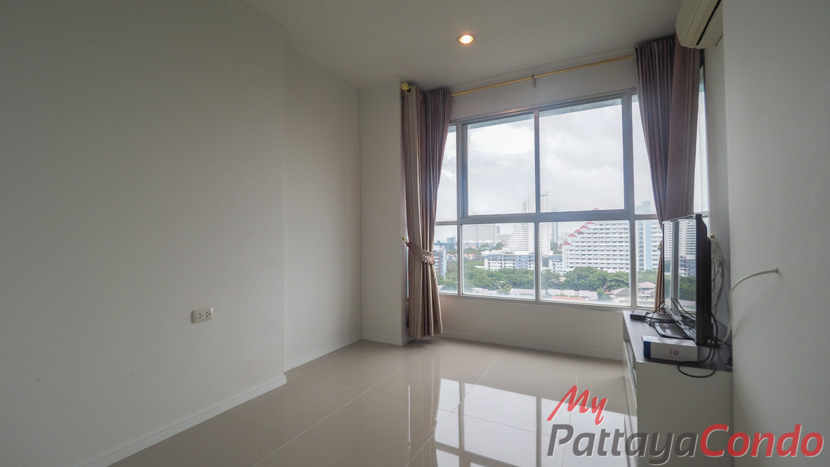 Lumpini Park Beach Jomtien Condo For Sale - LPN18