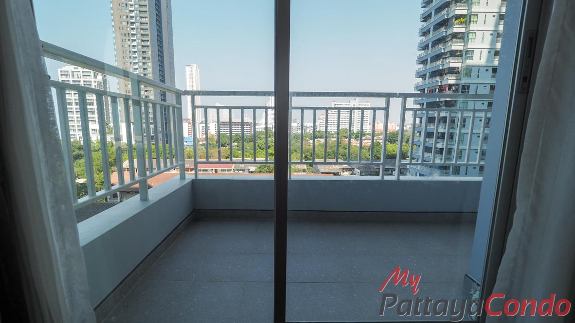 Lumpini Park Beach Jomtien Condo For Sale - LPN17