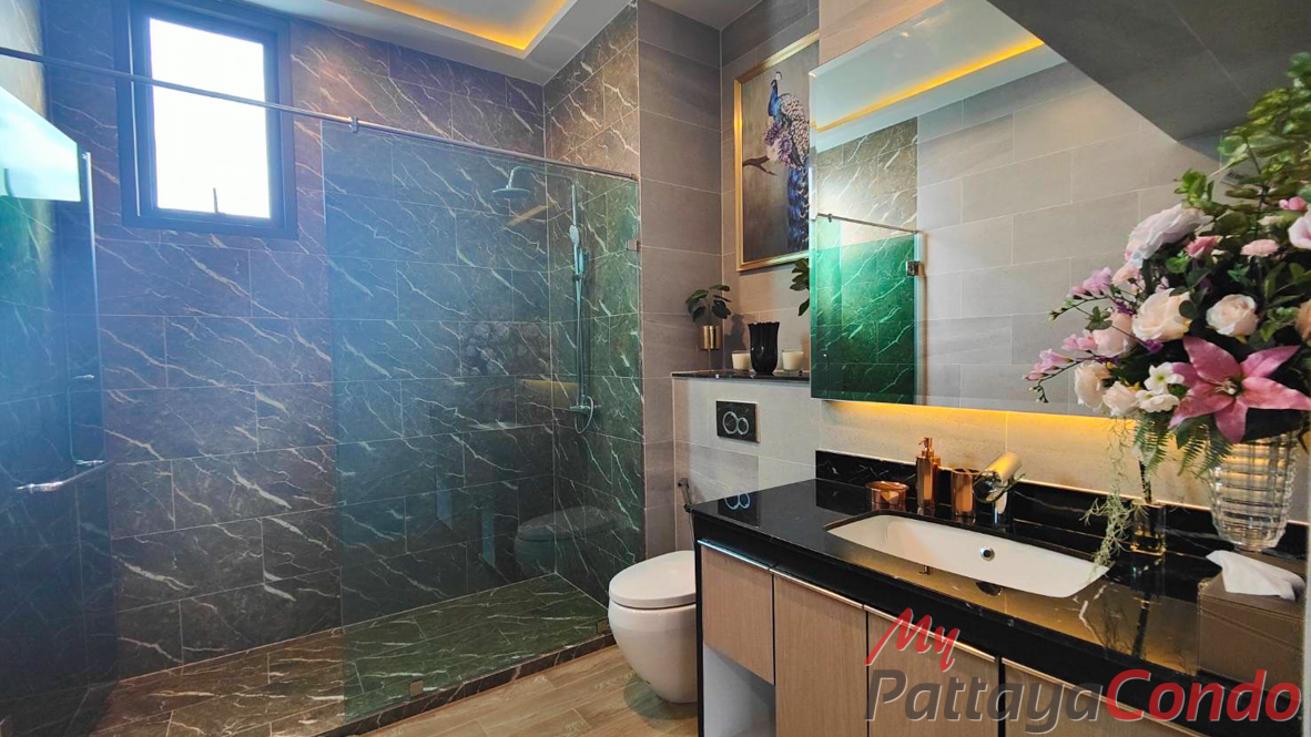 Madcha Nirvana Huay Yai Pattaya House For Sale - HEMCN01
