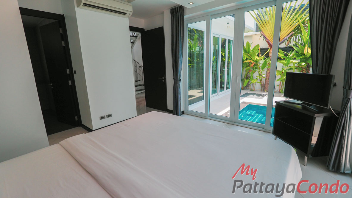 Palm Oasis Pool Villa Pattaya House For Sale - HJPO02