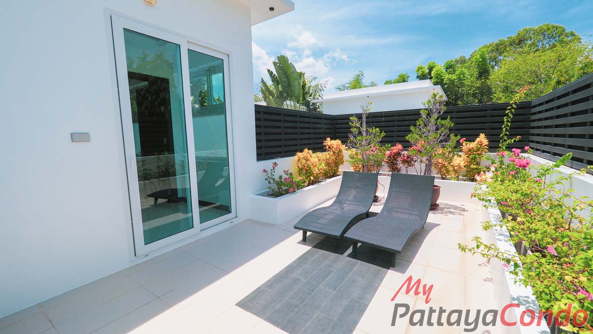 Palm Oasis Pool Villa Pattaya House For Sale - HJPO02