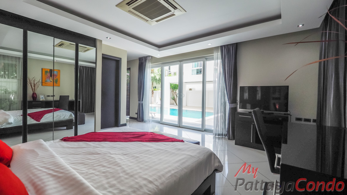 Palm Oasis Pool Villa Pattaya House For Sale - HJPO01-28