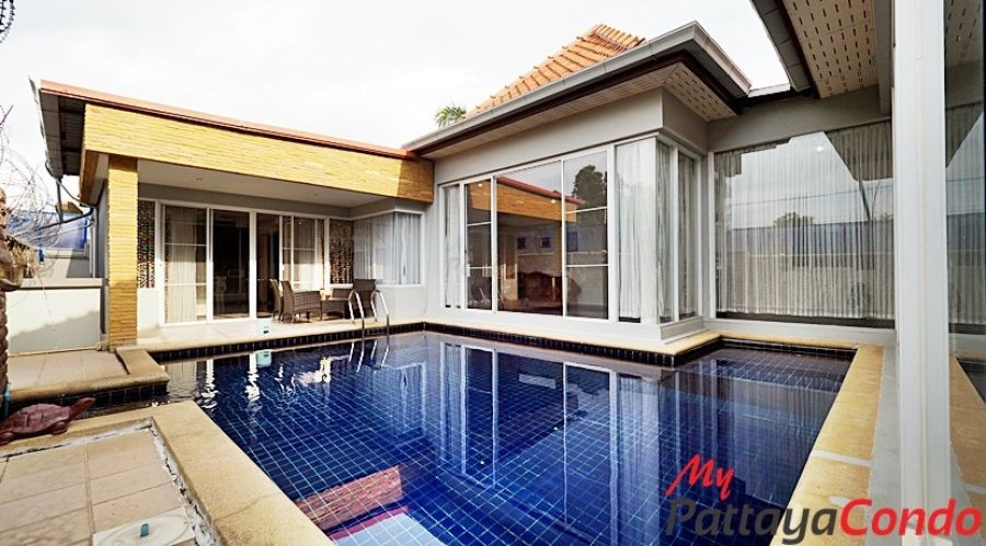 Paradise Villa 3 Village East Pattaya House For Sale - HEPRV301
