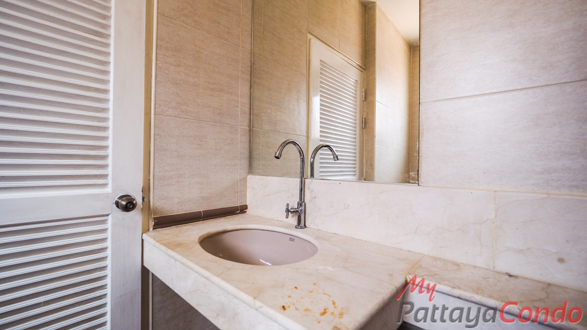 Park Avenue Pattaya House For Sale - HNPA01