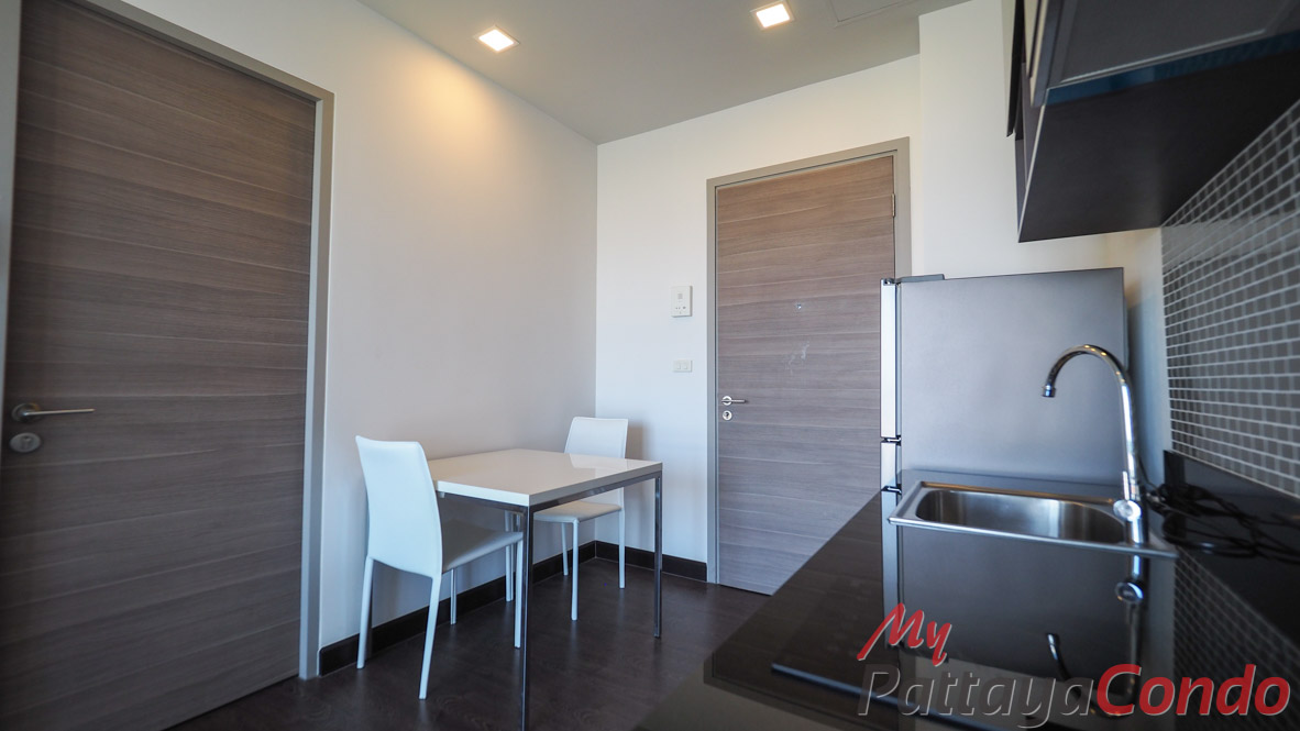 Pattaya Posh Condo For Sale - POSH04