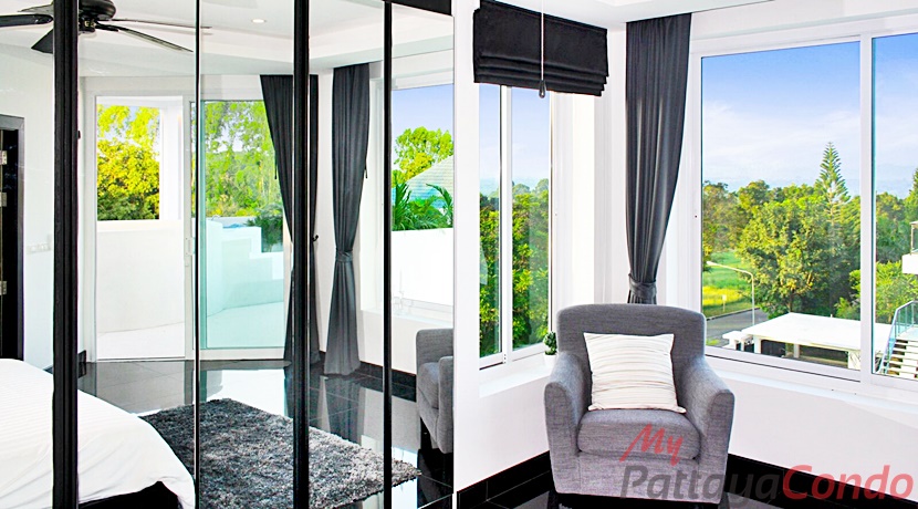Phoenix Gold Country Huay Yai Pattaya House For Sale - HEPGC01